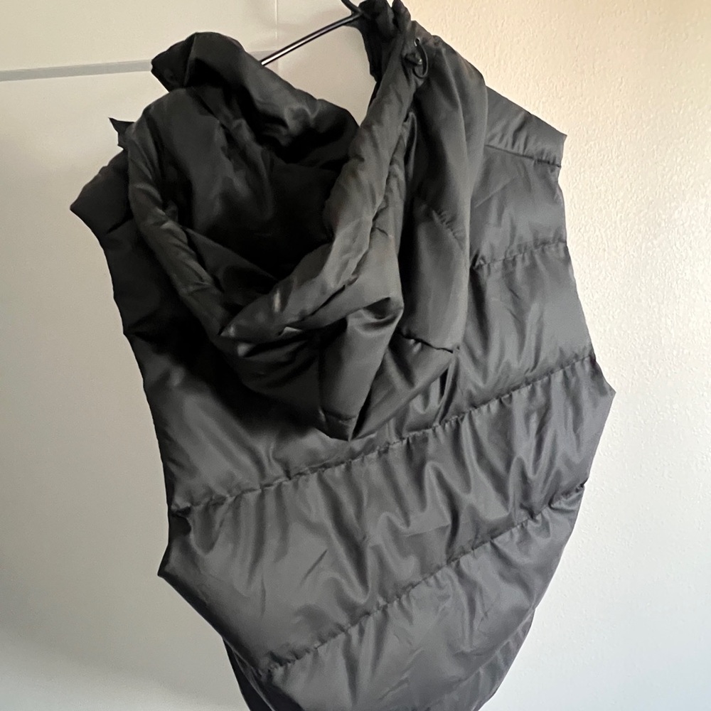 YoungLA Black Puffer Jacket with Hood and Water-Resistant Fabric - Picture 4 of 15